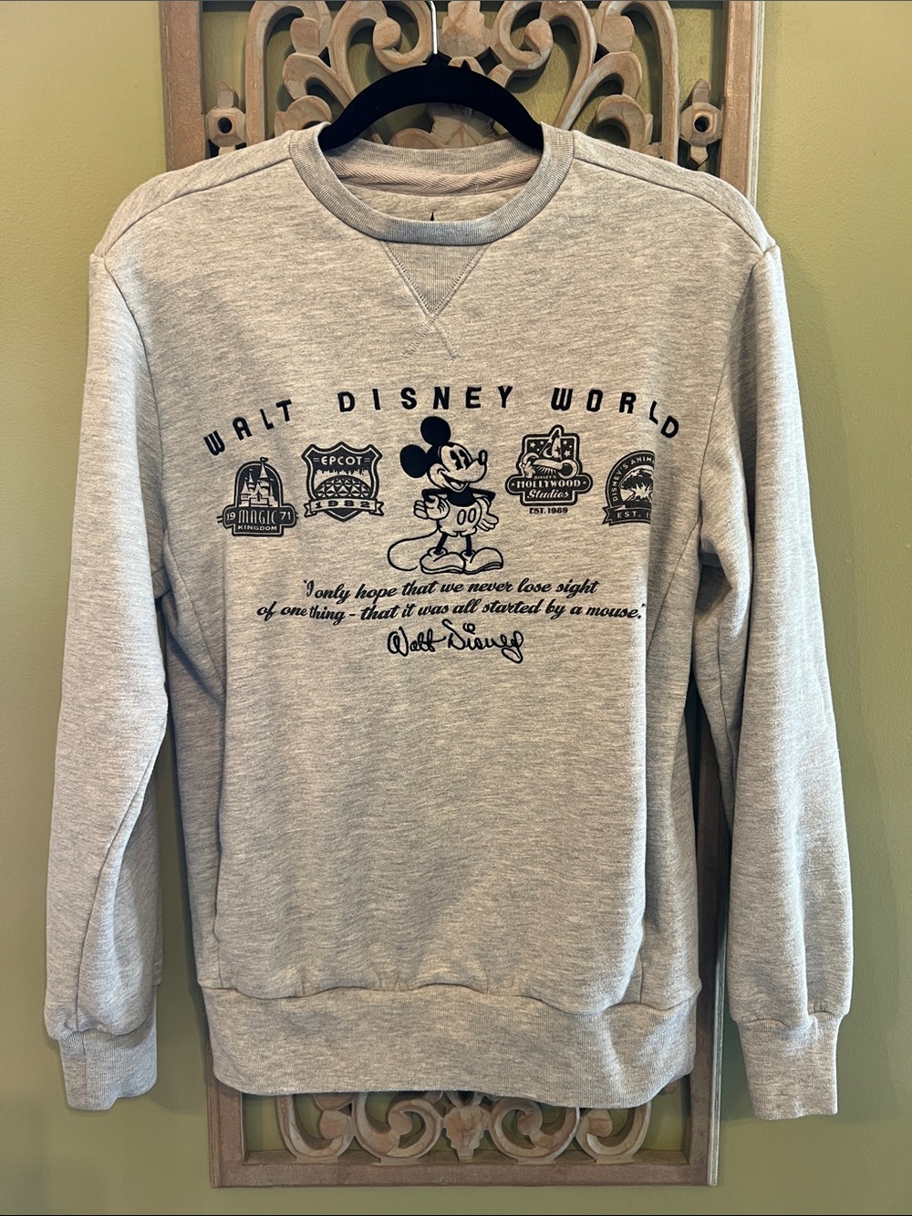 Disney World Gray Mickey Mouse Crewneck Quote Sweatshirt Embroidery Signature S